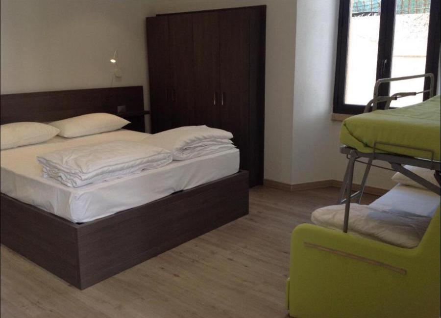 Antica Campione Rooms & Hostel كامبيوني ديل غاردا المظهر الخارجي الصورة