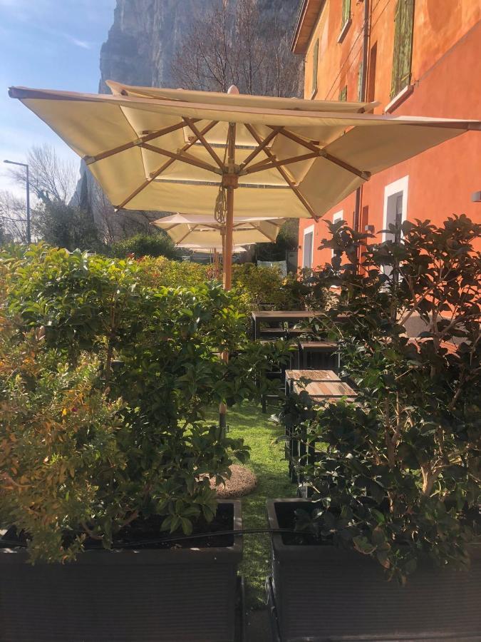 Antica Campione Rooms & Hostel كامبيوني ديل غاردا المظهر الخارجي الصورة