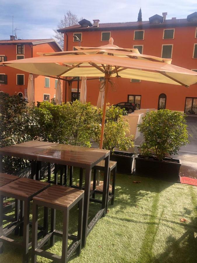 Antica Campione Rooms & Hostel كامبيوني ديل غاردا المظهر الخارجي الصورة