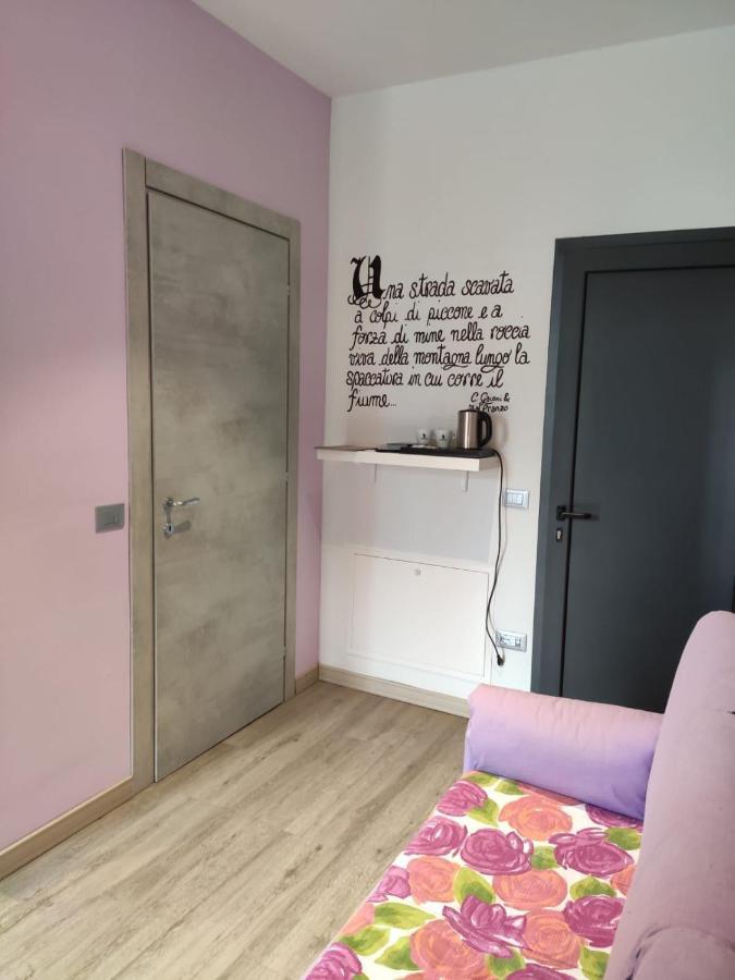 Antica Campione Rooms & Hostel كامبيوني ديل غاردا المظهر الخارجي الصورة